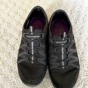 Skechers women’s shoes size 7